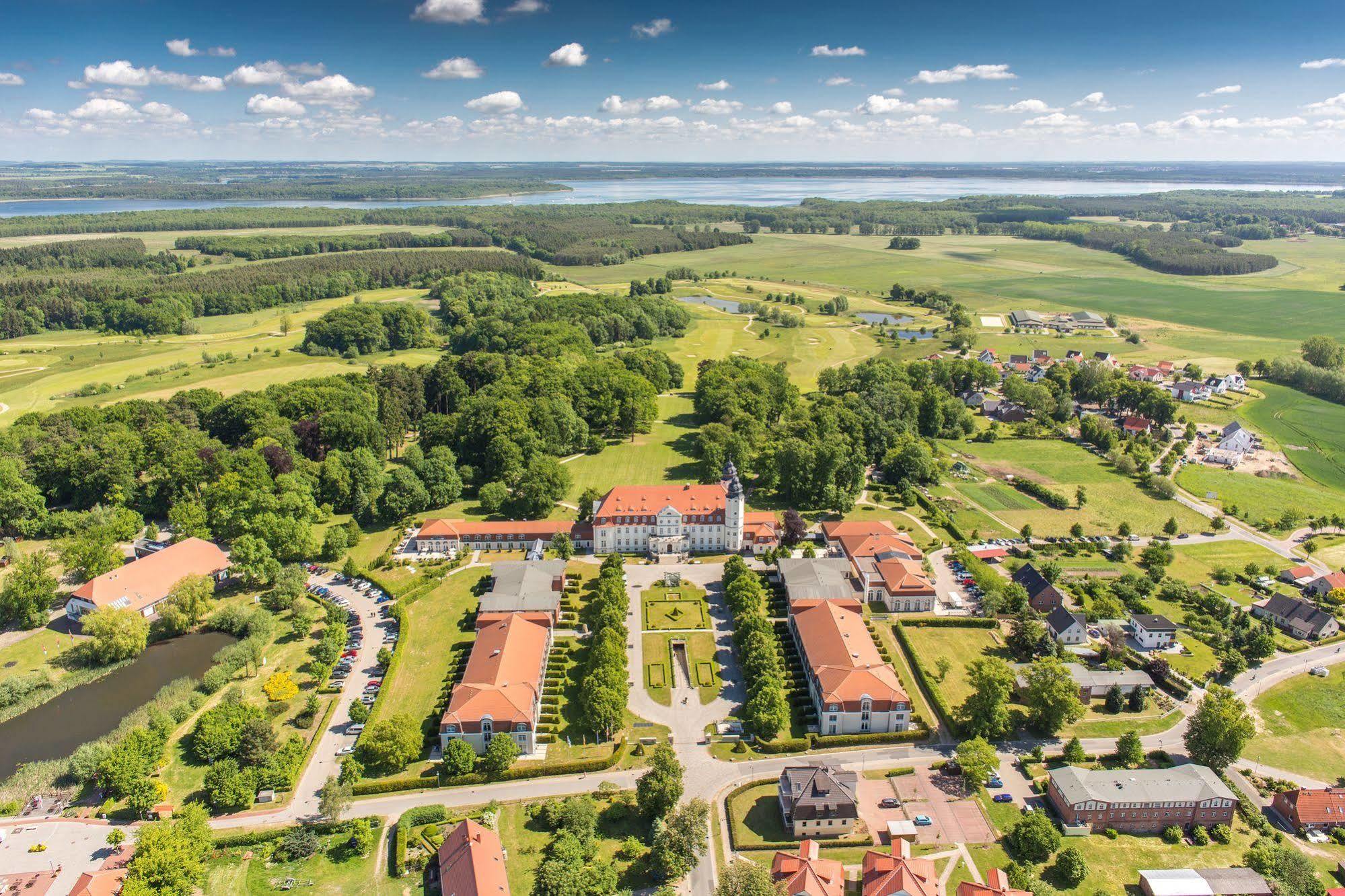 Schloss Fleesensee Göhren-Lebbin Buitenkant foto